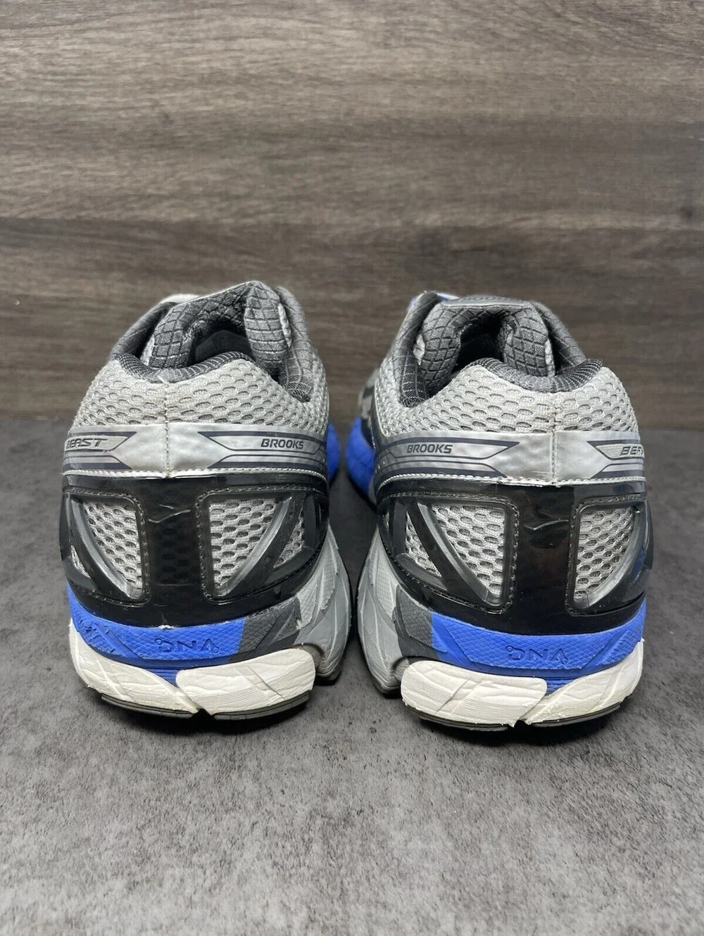 Brooks Beast 16 Silver Blue Mens Size 14 2E Wide Running Walking Shoes Sneakers